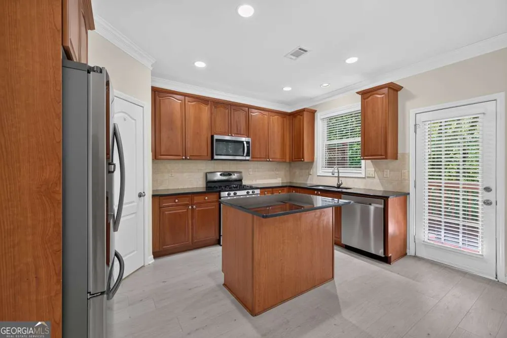 2294 Meadow's End Duluth, GA 30097