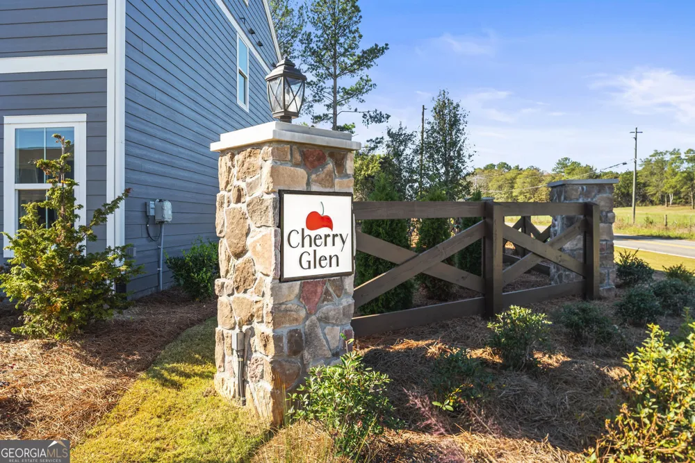 120 Cherry Glen WAY Euharlee, GA 30145