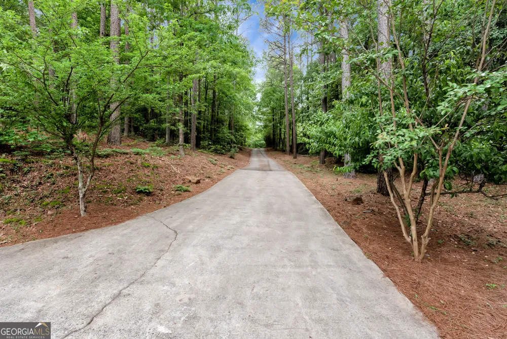 255 Double Branch RD Danielsville, GA 30633