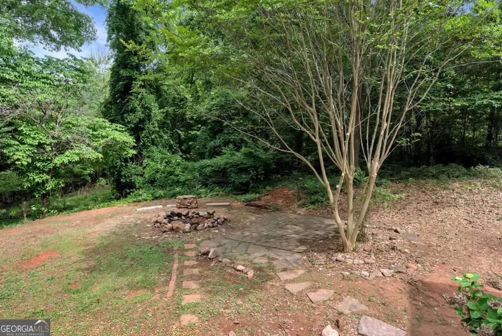 255 Double Branch RD Danielsville, GA 30633