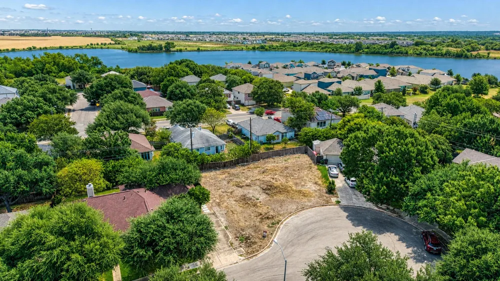 1717 Chalice Cove Round Rock, TX 78665