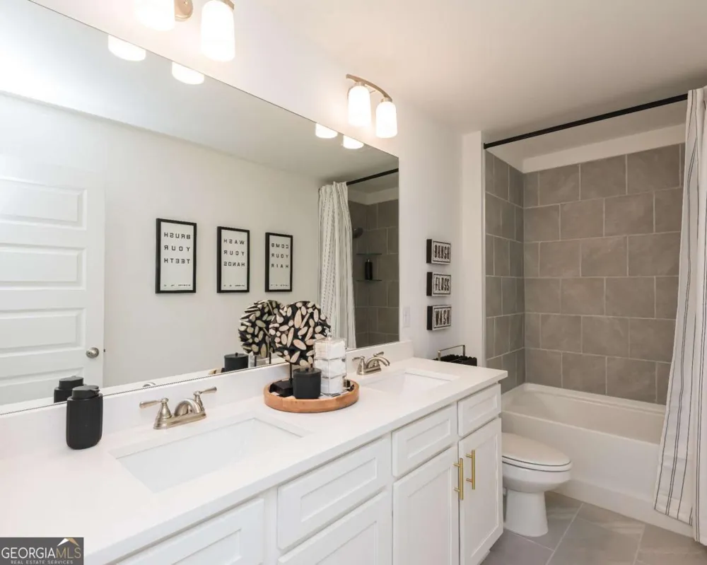 5933 Spring Way Stonecrest, GA 30038
