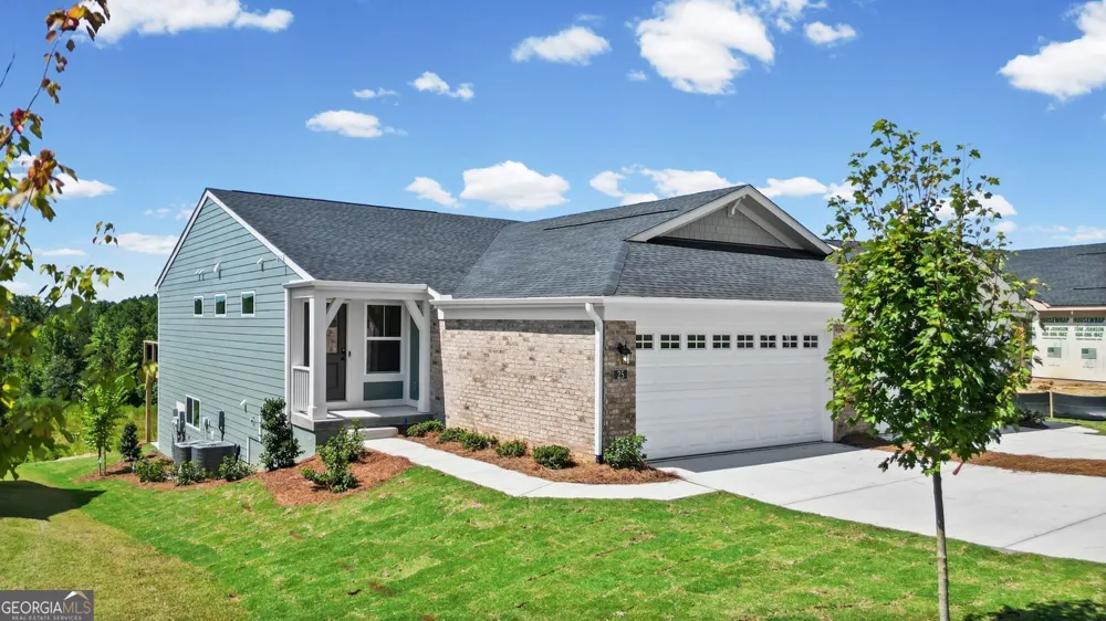 25 Village DR Dawsonville, GA 30534