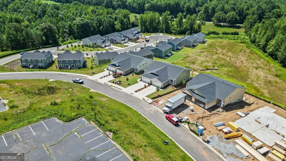 25 Village DR Dawsonville, GA 30534
