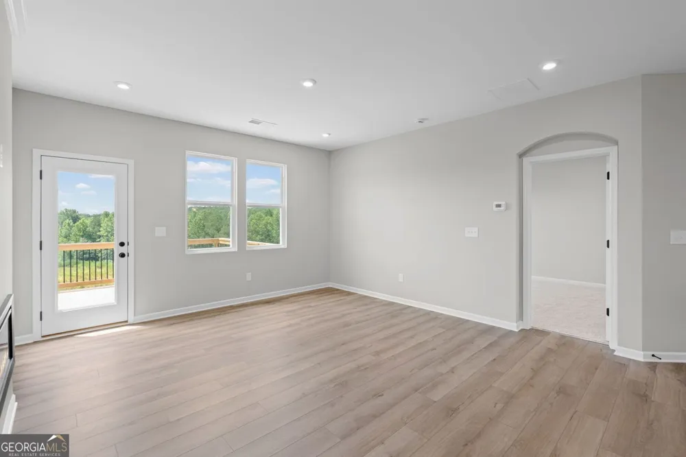 25 Village DR Dawsonville, GA 30534