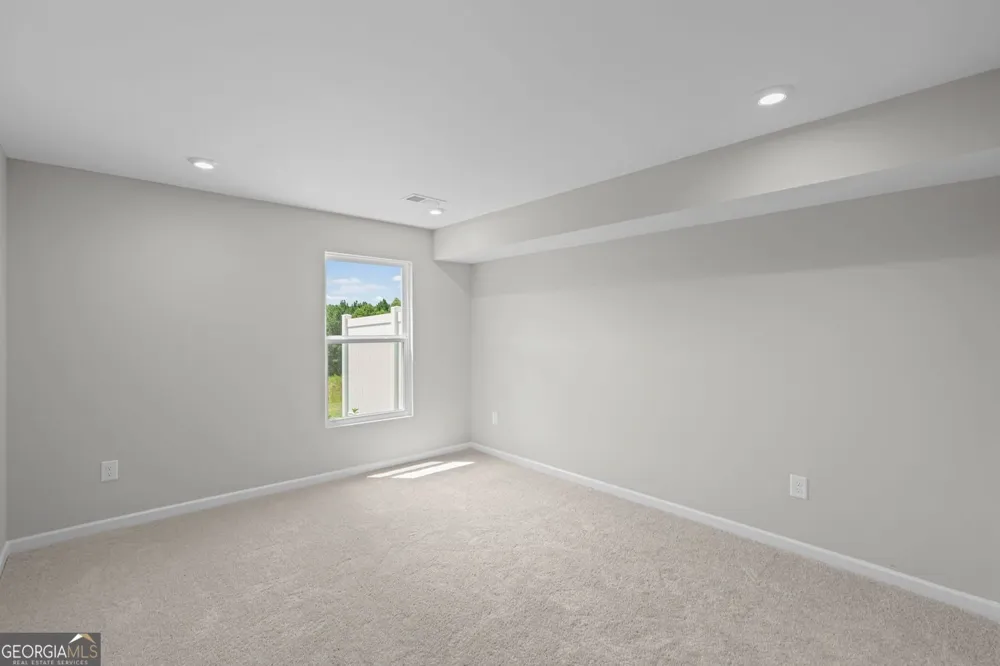 25 Village DR Dawsonville, GA 30534