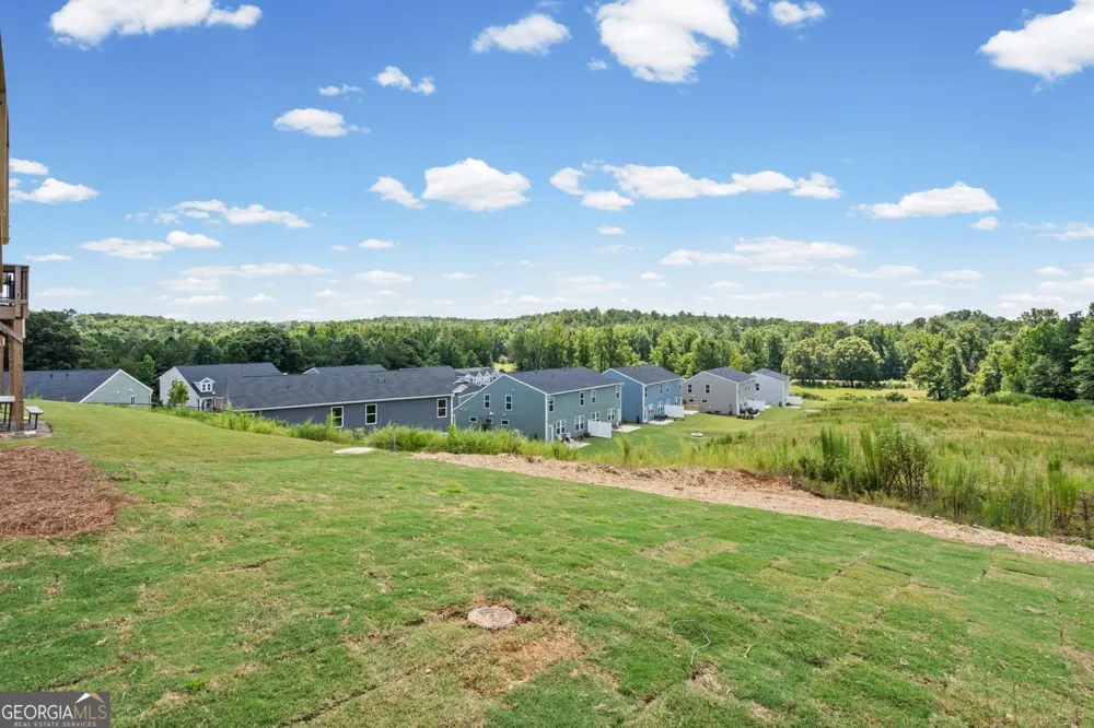 25 Village DR Dawsonville, GA 30534