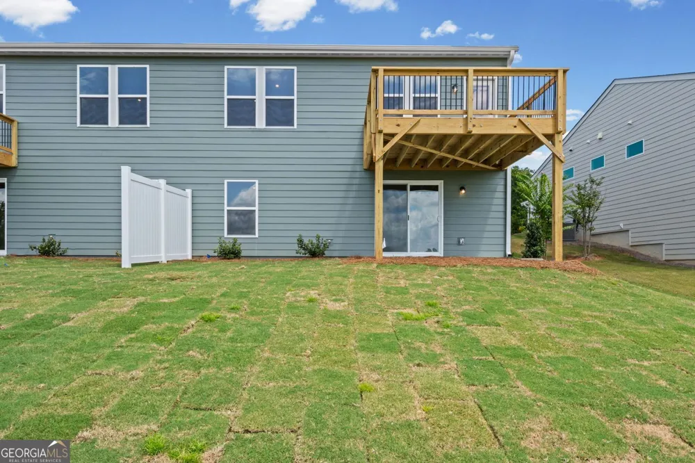 25 Village DR Dawsonville, GA 30534