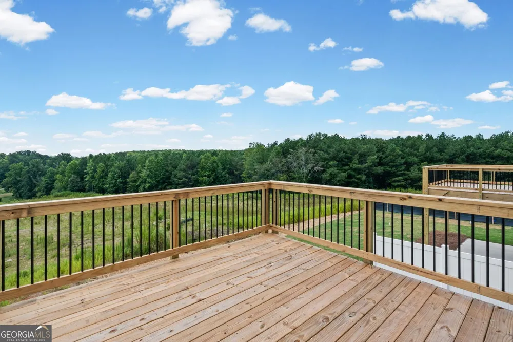 25 Village DR Dawsonville, GA 30534
