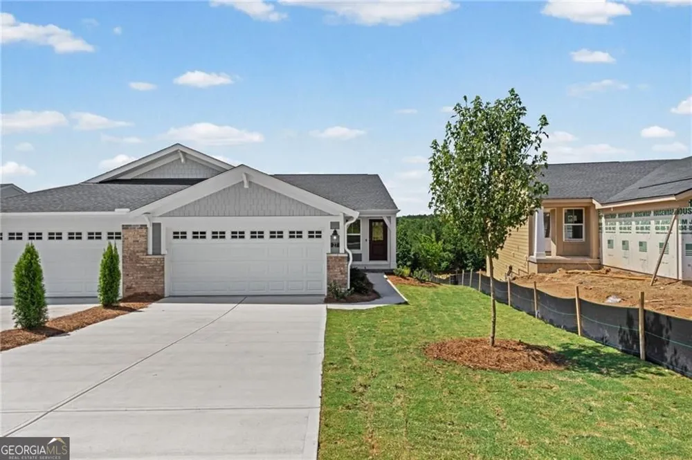 27 Village DR Dawsonville, GA 30534