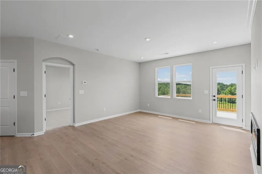27 Village DR Dawsonville, GA 30534