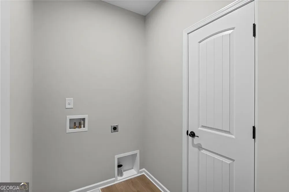 27 Village DR Dawsonville, GA 30534