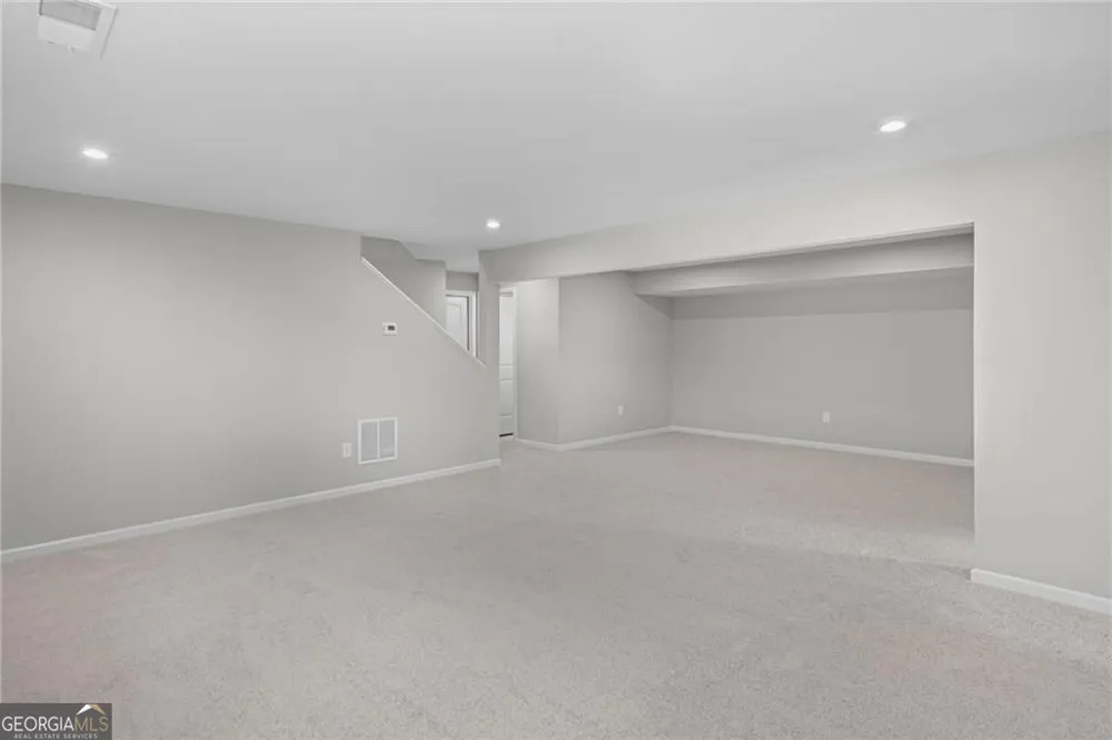27 Village DR Dawsonville, GA 30534