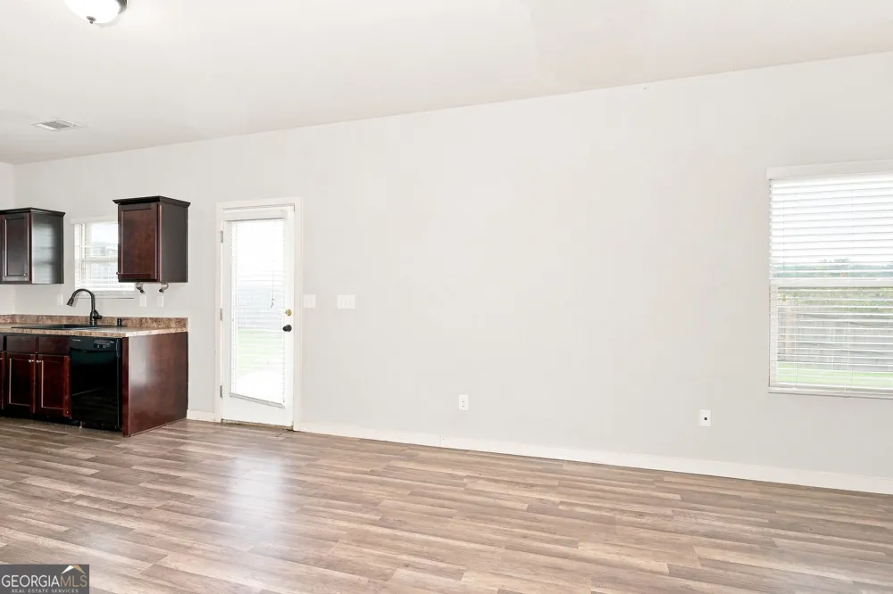 1043 Sutherland DR Winder, GA 30680