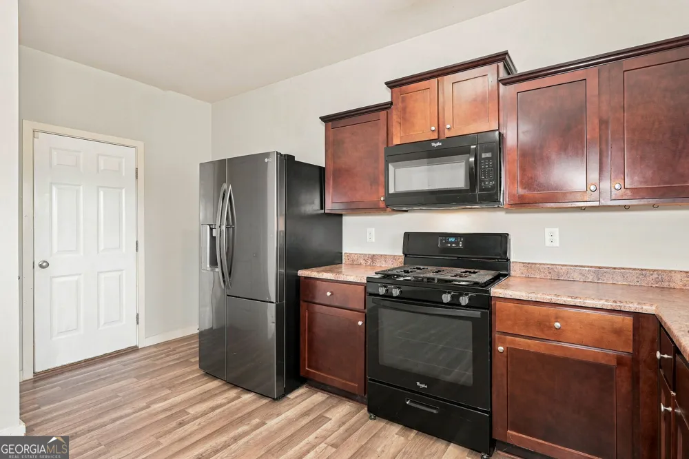 1043 Sutherland DR Winder, GA 30680