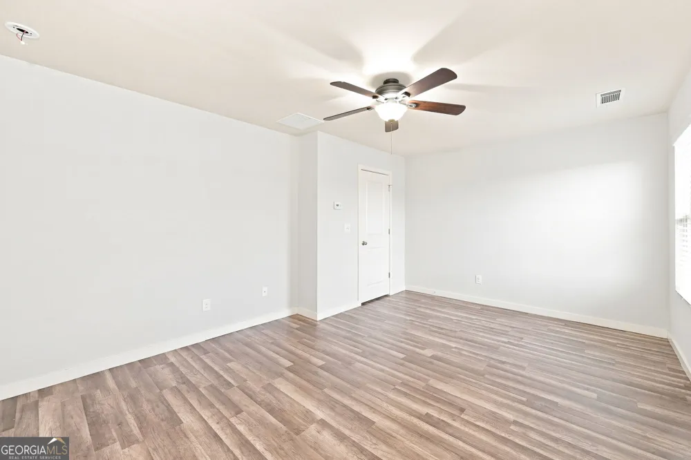1043 Sutherland DR Winder, GA 30680