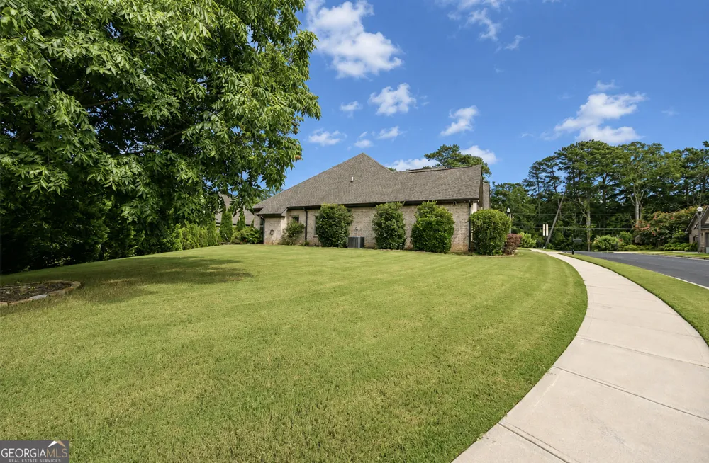 810 Legends DR Monroe, GA 30655