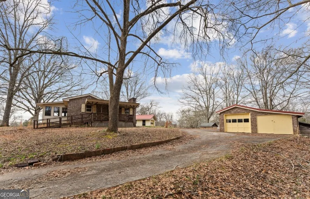 5825 Vaughn RD Canton, GA 30115