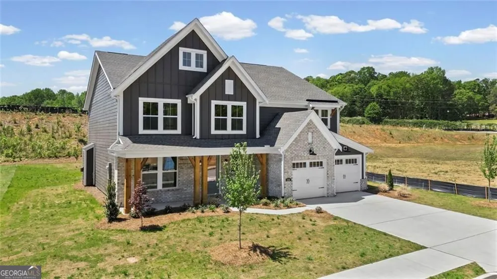 150 Hidden Fields WAY Hoschton, GA 30548