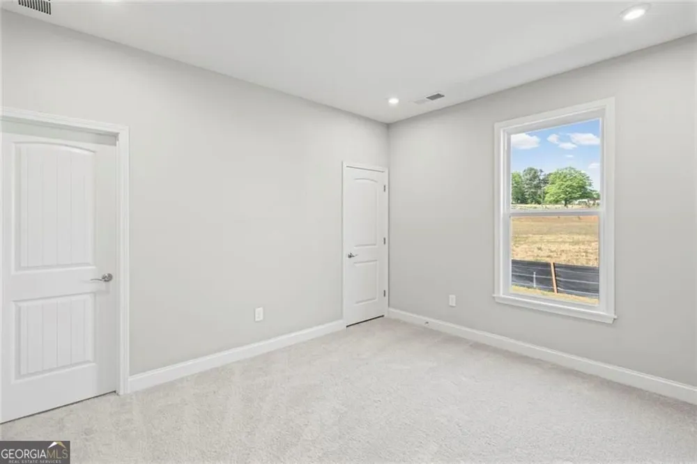 150 Hidden Fields WAY Hoschton, GA 30548