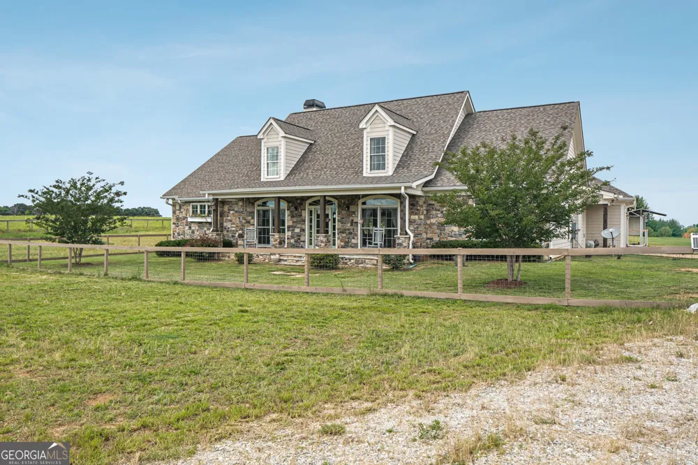180 Spears LN Mansfield, GA 30055