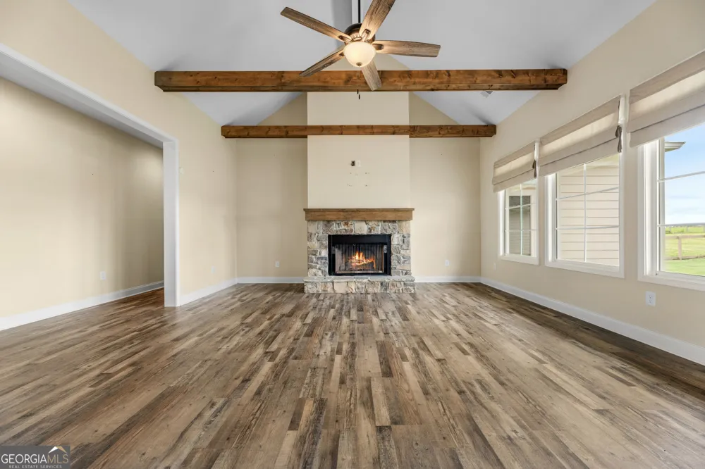 180 Spears LN Mansfield, GA 30055