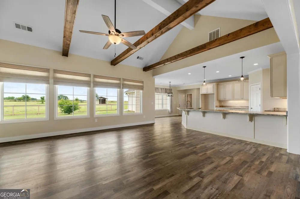 180 Spears LN Mansfield, GA 30055