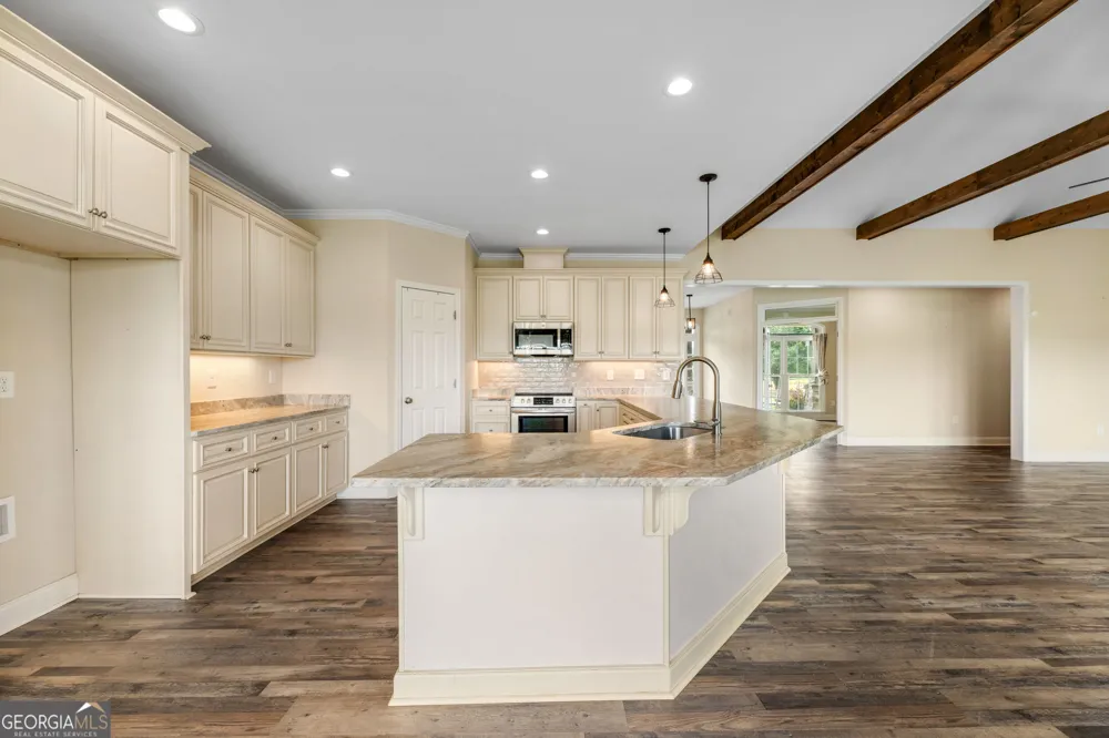 180 Spears LN Mansfield, GA 30055