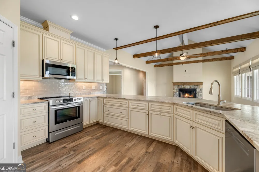 180 Spears LN Mansfield, GA 30055