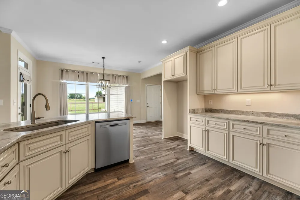 180 Spears LN Mansfield, GA 30055