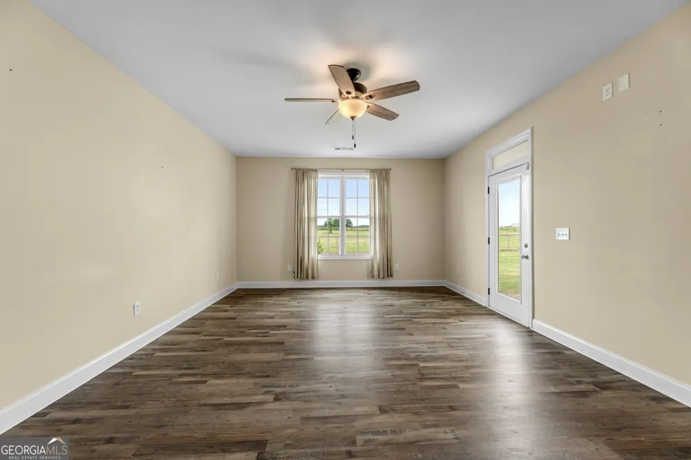 180 Spears LN Mansfield, GA 30055