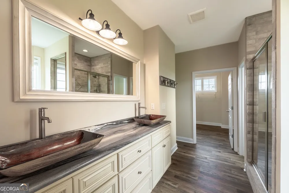 180 Spears LN Mansfield, GA 30055
