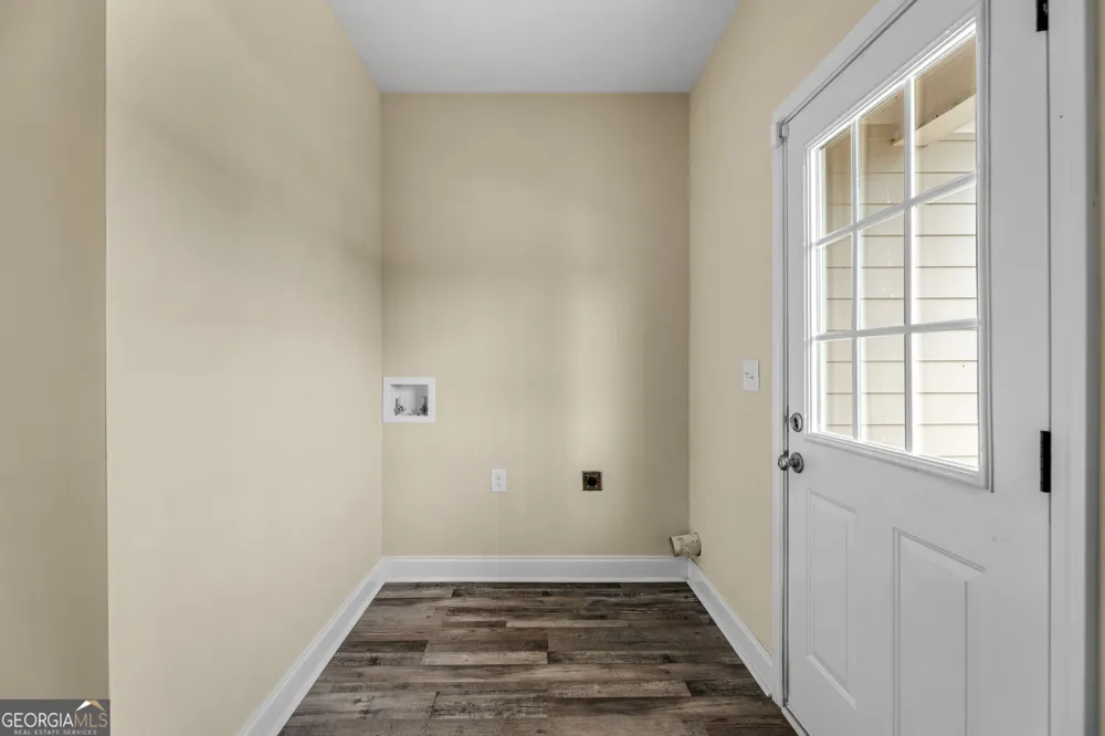 180 Spears LN Mansfield, GA 30055