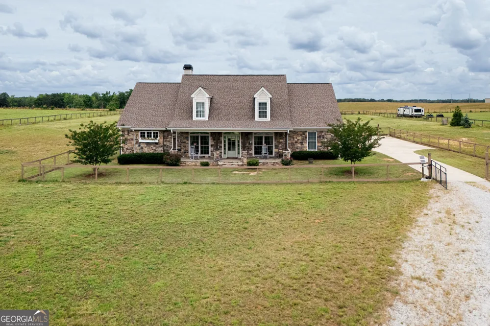 180 Spears LN Mansfield, GA 30055