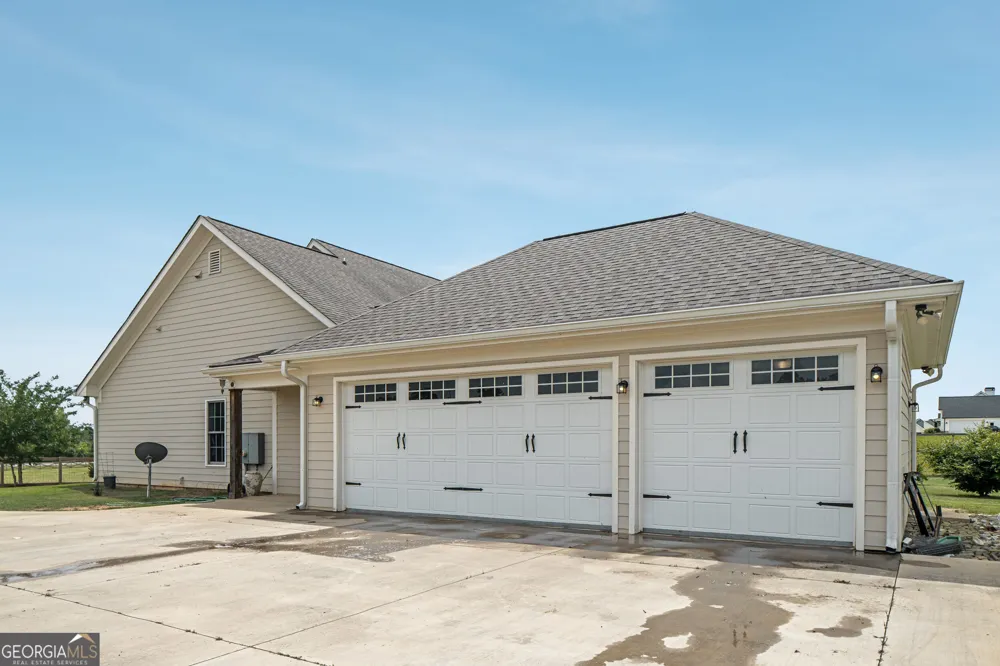 180 Spears LN Mansfield, GA 30055