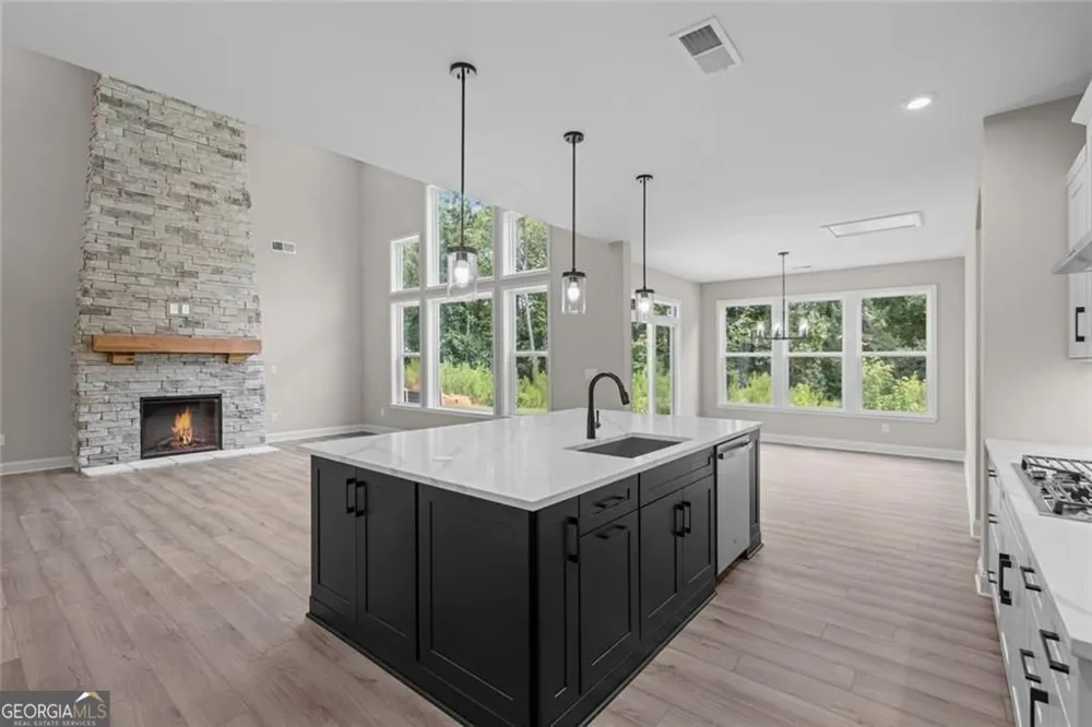 159 Hidden Fields WAY Hoschton, GA 30548