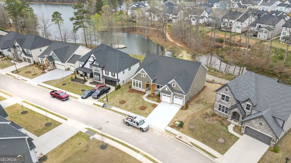 82 Clear Lake PKWY Hoschton, GA 30548