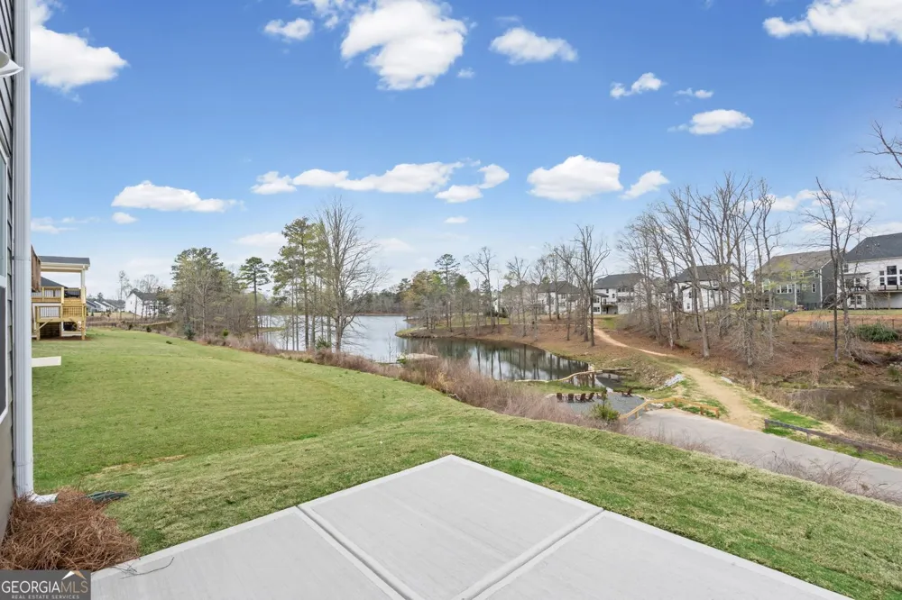 82 Clear Lake PKWY Hoschton, GA 30548