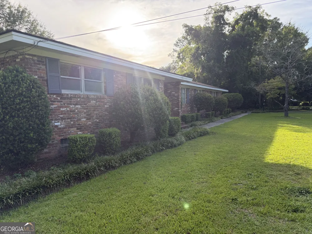 1606 Roberson ST Dublin, GA 31021
