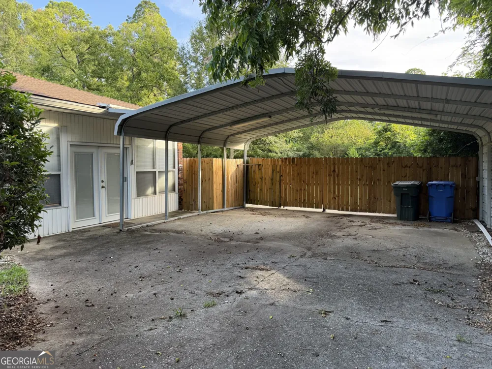 1606 Roberson ST Dublin, GA 31021
