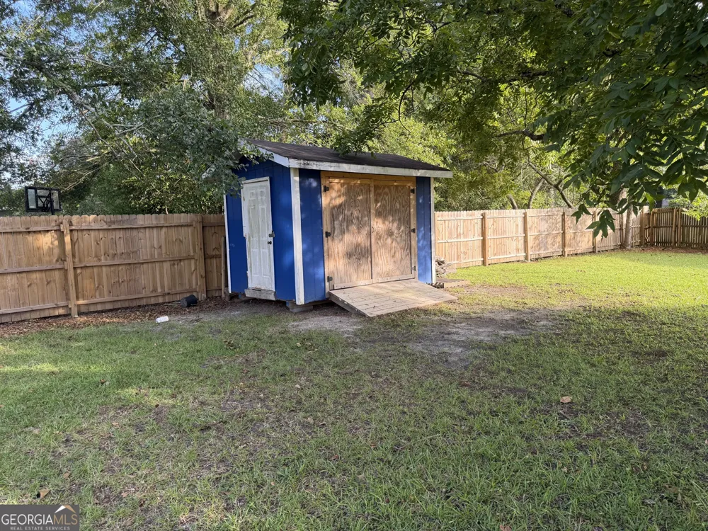 1606 Roberson ST Dublin, GA 31021