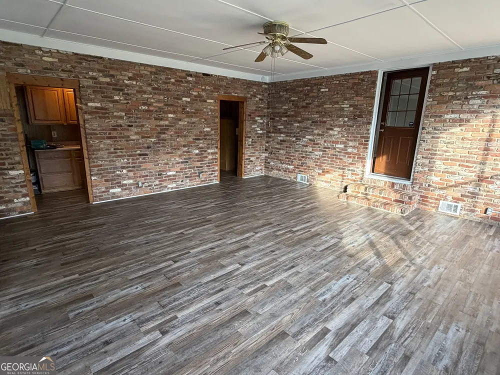 1606 Roberson ST Dublin, GA 31021