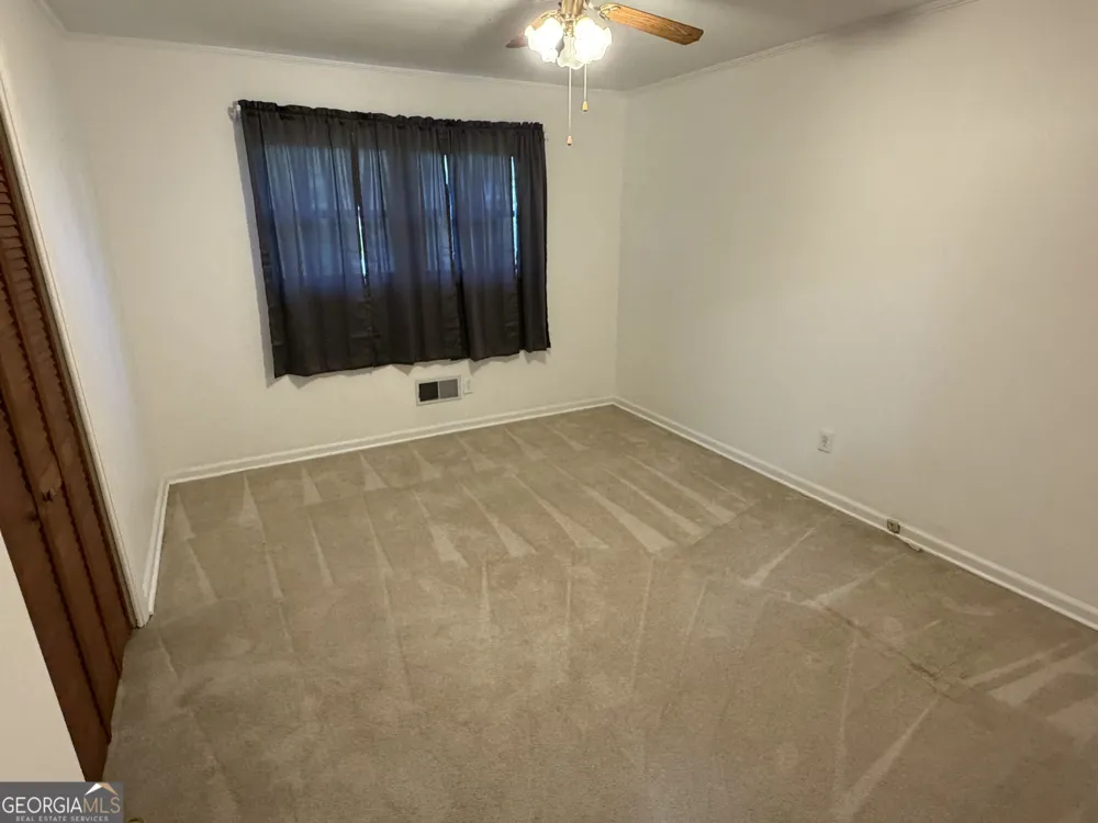 1606 Roberson ST Dublin, GA 31021
