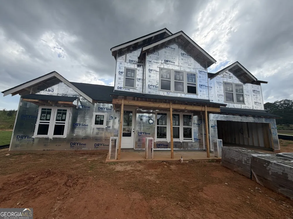 102 Hidden Fields WAY Hoschton, GA 30548