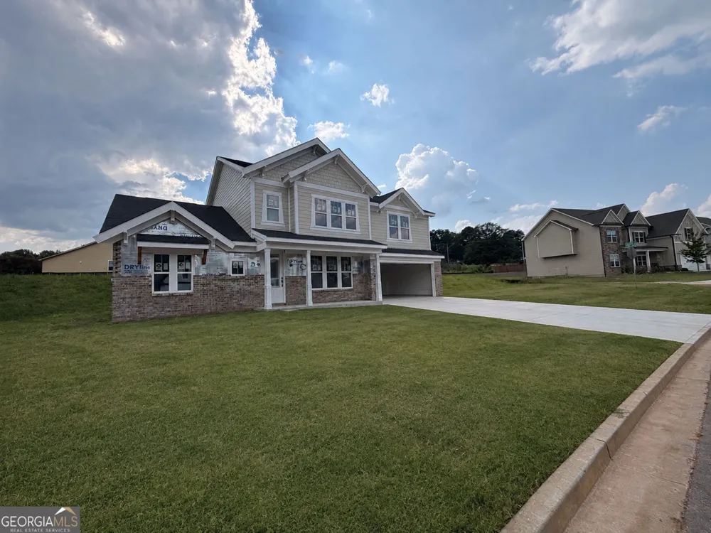 102 Hidden Fields WAY Hoschton, GA 30548