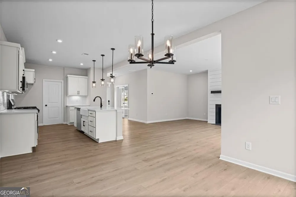 208 Pickens Bluff LN Hiram, GA 30141