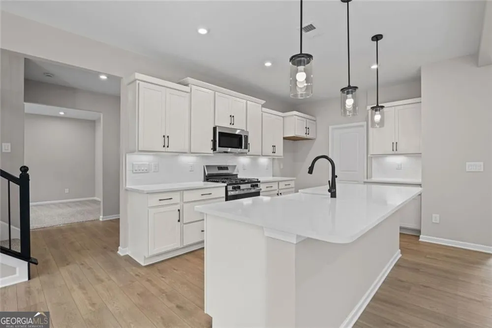 208 Pickens Bluff LN Hiram, GA 30141