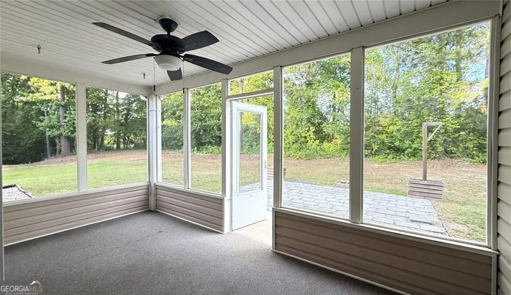 1890 Roxey LN Winder, GA 30680