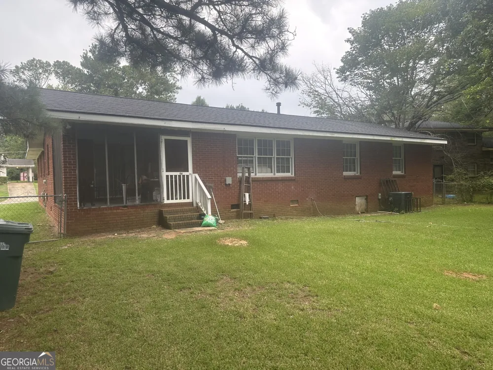 1822 Hallmark DR Griffin, GA 30223