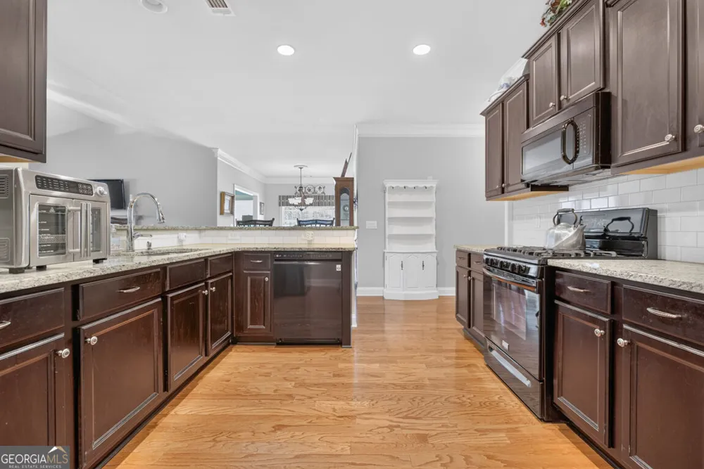 835 Ideal PL Winder, GA 30680